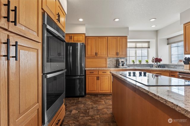 4073 W Cove West Drive, Moses Lake, WA 98837