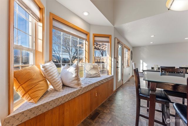 4073 W Cove West Drive, Moses Lake, WA 98837
