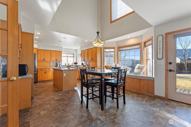 4073 W Cove West Drive, Moses Lake, WA 98837