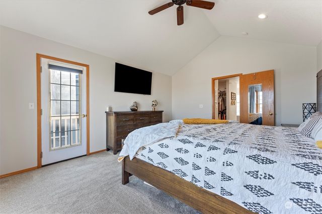 4073 W Cove West Drive, Moses Lake, WA 98837