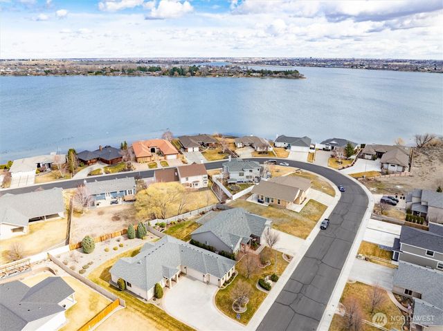 4073 W Cove West Drive, Moses Lake, WA 98837