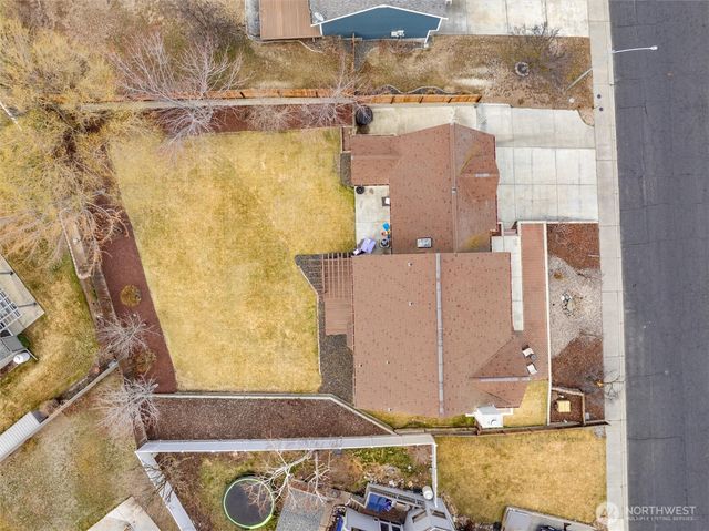 4073 W Cove West Drive, Moses Lake, WA 98837