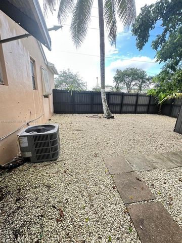 1503 N 20th Avenue, Hollywood, FL 33020