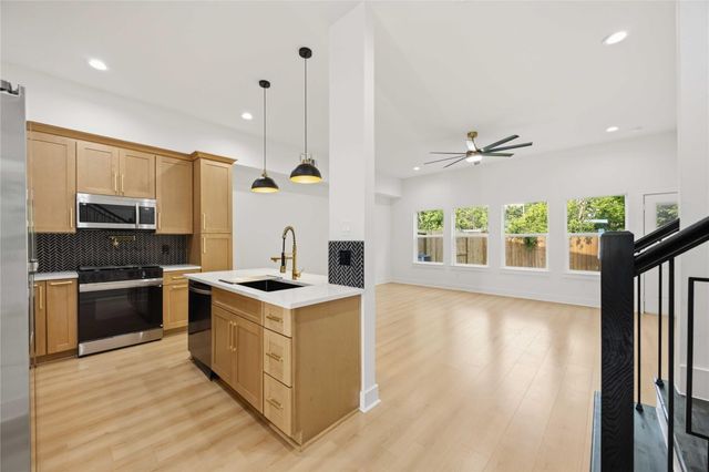8210 Lawler Street A, Houston, TX 77051