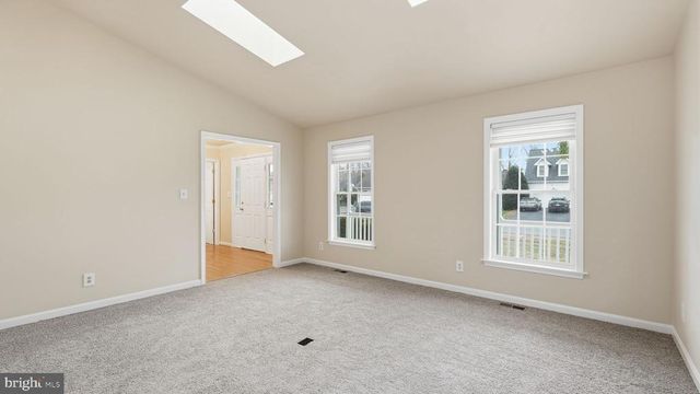 11921 STONEHENGE DR, Fredericksburg, VA 22407