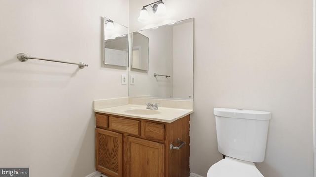 11921 STONEHENGE DR, Fredericksburg, VA 22407