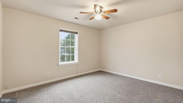 11921 STONEHENGE DR, Fredericksburg, VA 22407