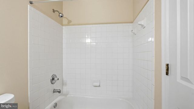 11921 STONEHENGE DR, Fredericksburg, VA 22407