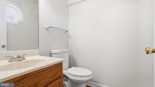 11921 STONEHENGE DR, Fredericksburg, VA 22407