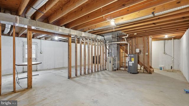 11921 STONEHENGE DR, Fredericksburg, VA 22407