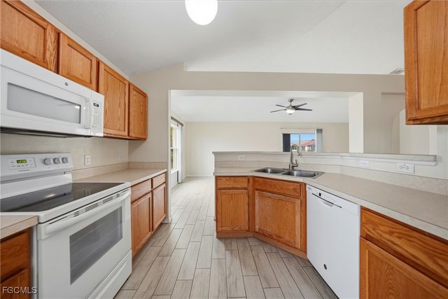 2735 Suncoast Lakes BLVD, Punta Gorda, FL 33980