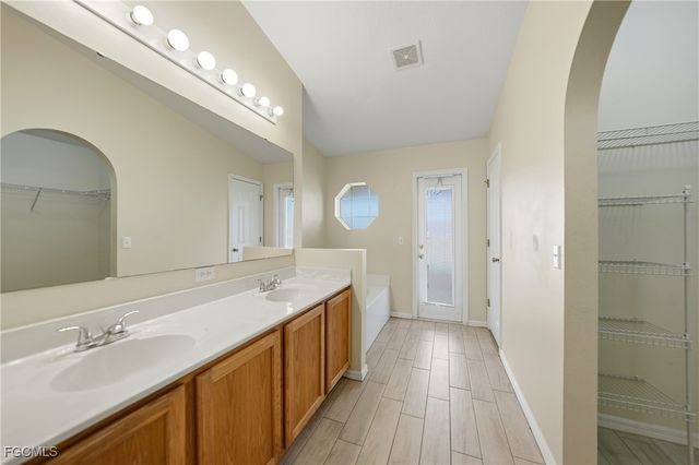 2735 Suncoast Lakes BLVD, Punta Gorda, FL 33980