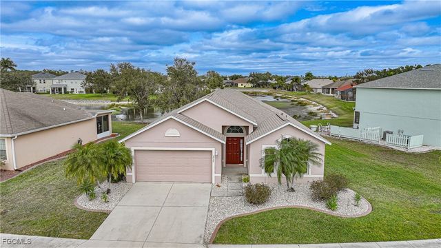 2735 Suncoast Lakes BLVD, Punta Gorda, FL 33980