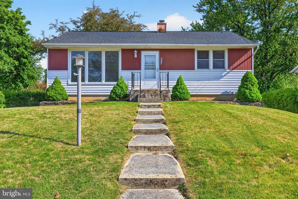 6210 CATHERINE ST, Harrisburg, PA 17112