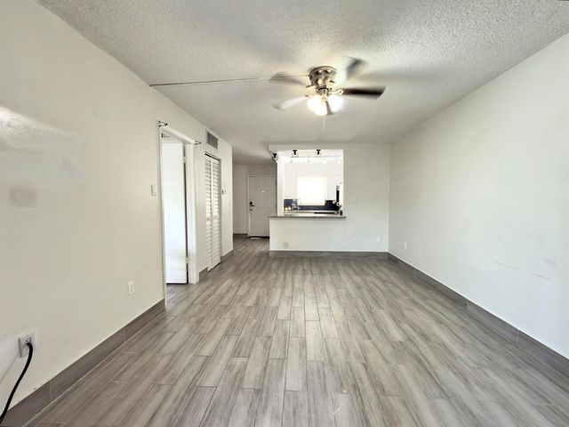 6507 Winfield Boulevard 206-c, Margate, FL 33063