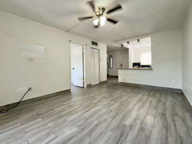 6507 Winfield Boulevard 206-c, Margate, FL 33063