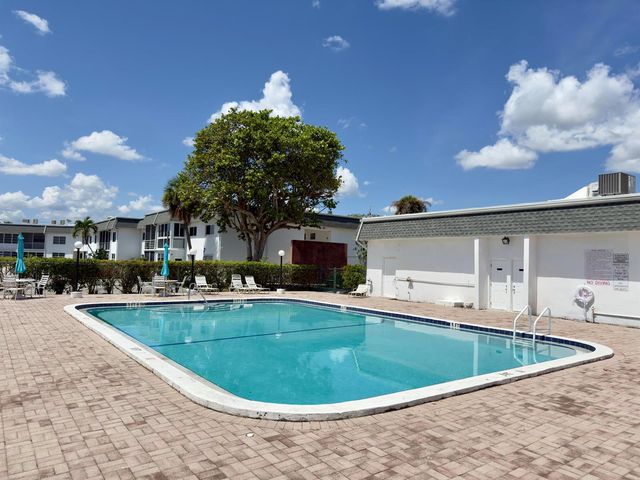 6507 Winfield Boulevard 206-c, Margate, FL 33063