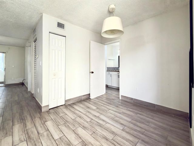 6507 Winfield Boulevard 206-c, Margate, FL 33063