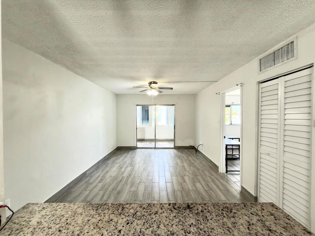 6507 Winfield Boulevard 206-c, Margate, FL 33063