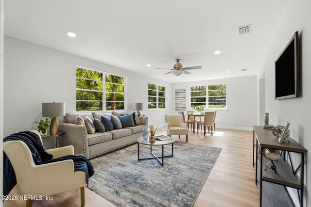 6749 MOPSY Lane, Jacksonville, FL 32210