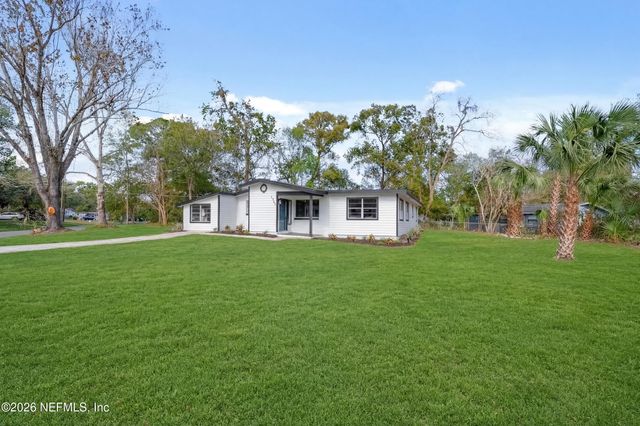 6749 MOPSY Lane, Jacksonville, FL 32210