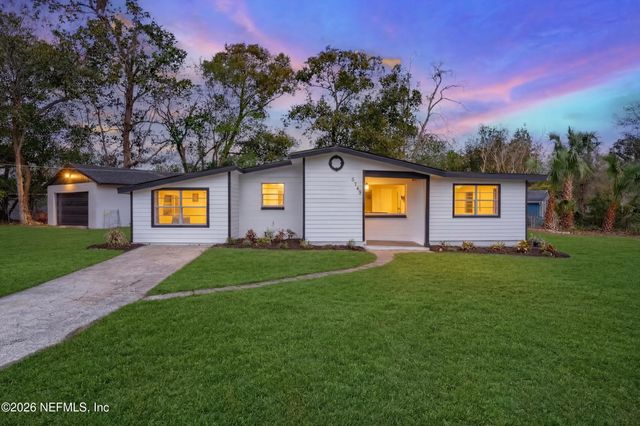 6749 MOPSY Lane, Jacksonville, FL 32210