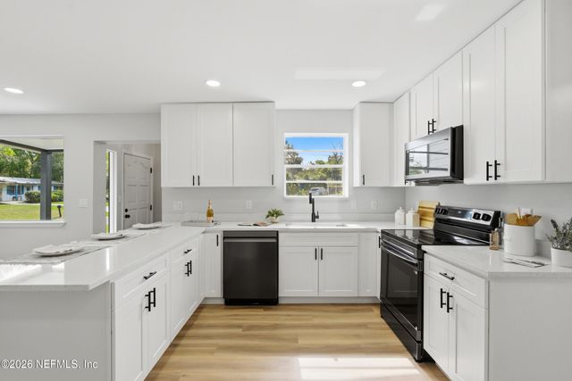 6749 MOPSY Lane, Jacksonville, FL 32210