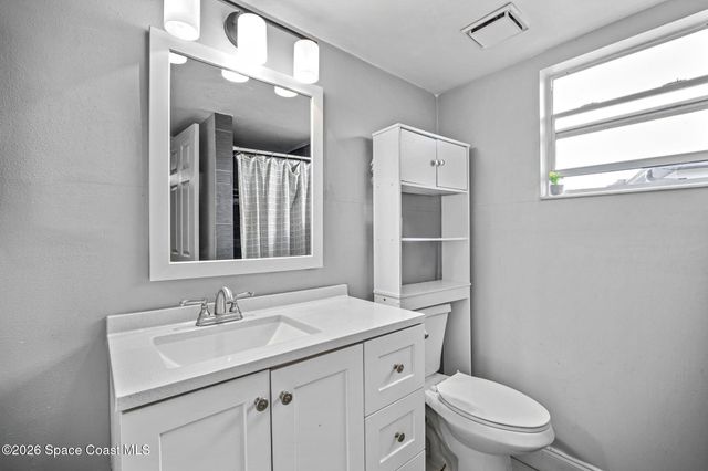 1212 Ashboro Circle SE, Palm Bay, FL 32909