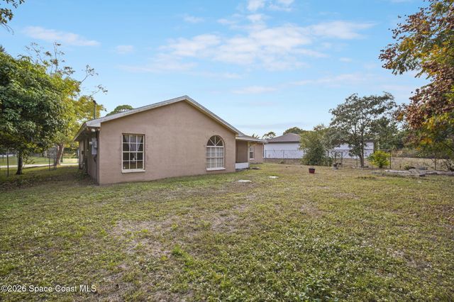 1212 Ashboro Circle SE, Palm Bay, FL 32909