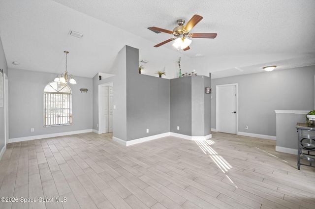 1212 Ashboro Circle SE, Palm Bay, FL 32909