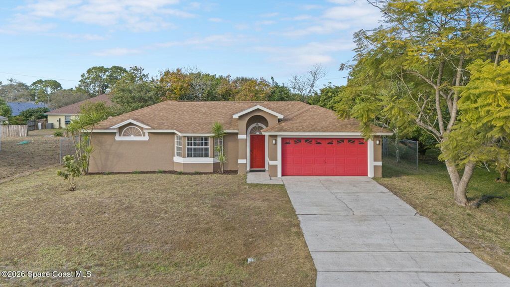 1212 Ashboro Circle SE, Palm Bay, FL 32909