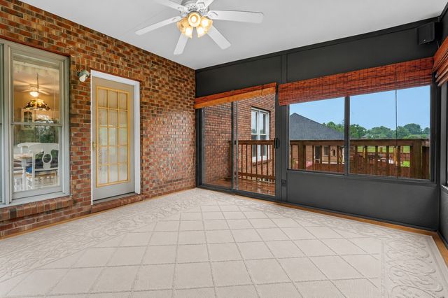 846 Woodstock Ct, Clarksville, TN 37040