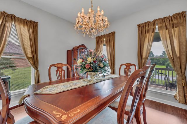 846 Woodstock Ct, Clarksville, TN 37040