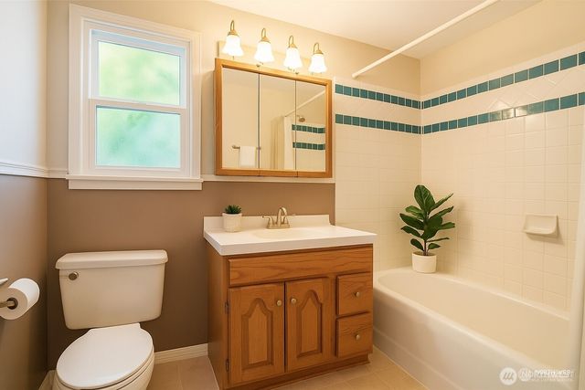 11711 82ND Avenue S, Seattle, WA 98178