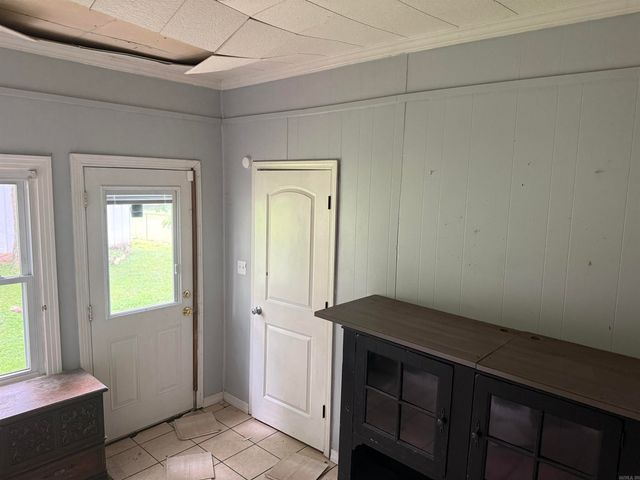 901 SW 3rd, Atkins, AR 72823