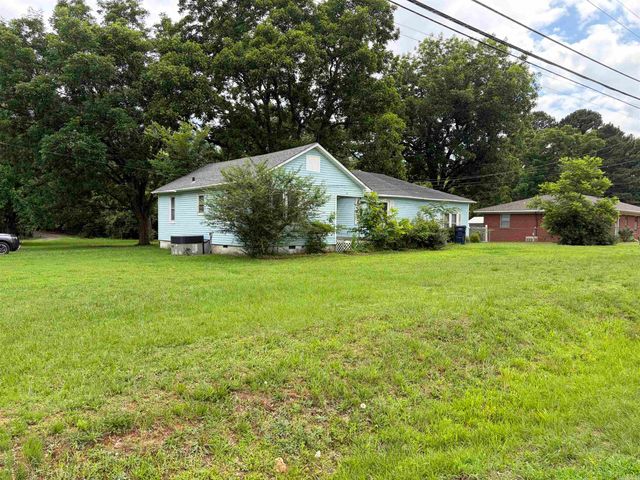 901 SW 3rd, Atkins, AR 72823