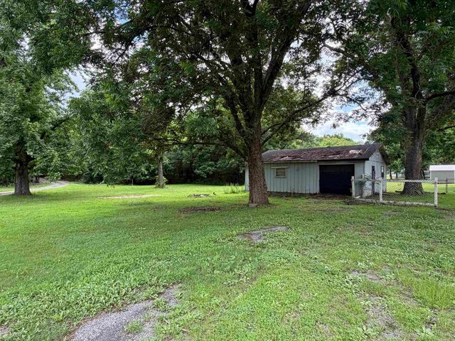 901 SW 3rd, Atkins, AR 72823