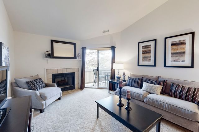 1128 Johnson Drive 3521, Buffalo Grove, IL 60089