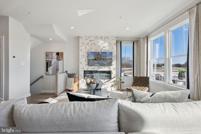 10913 REUNION LN, Upper Marlboro, MD 20774