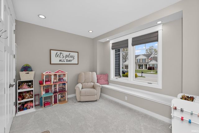 54745 Sacramento Meadows Drive, Osceola, IN 46561