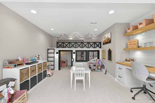 54745 Sacramento Meadows Drive, Osceola, IN 46561