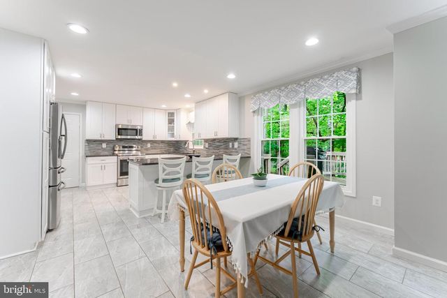 6600 CRAYFORD ST, Burke, VA 22015
