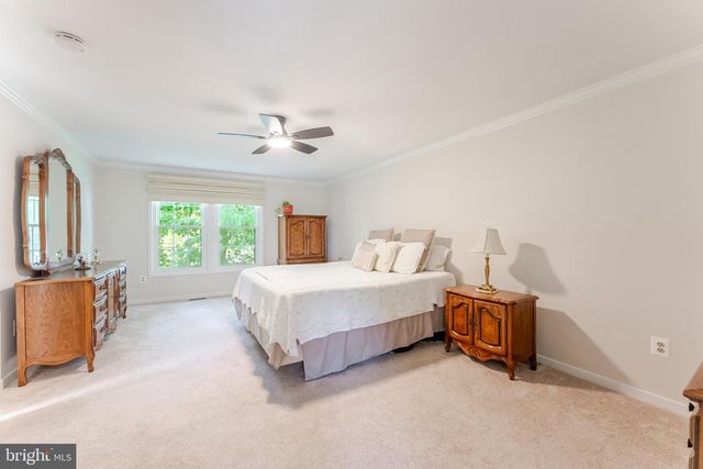 6600 CRAYFORD ST, Burke, VA 22015