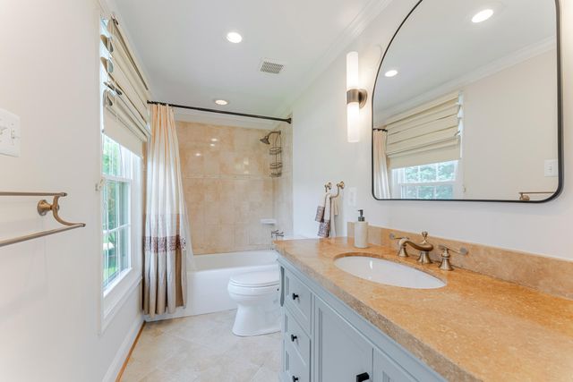 6600 CRAYFORD ST, Burke, VA 22015
