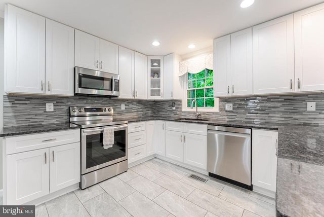 6600 CRAYFORD ST, Burke, VA 22015