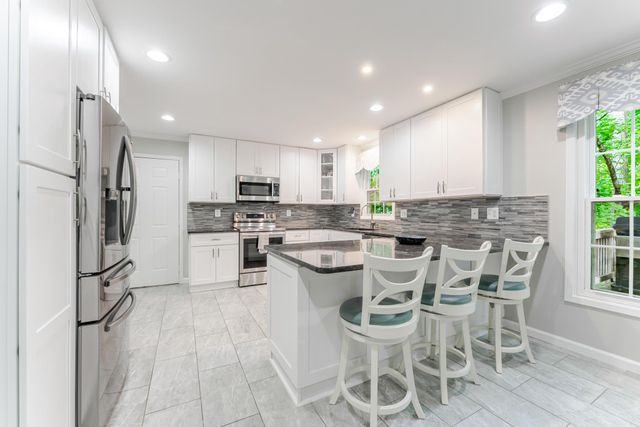 6600 CRAYFORD ST, Burke, VA 22015