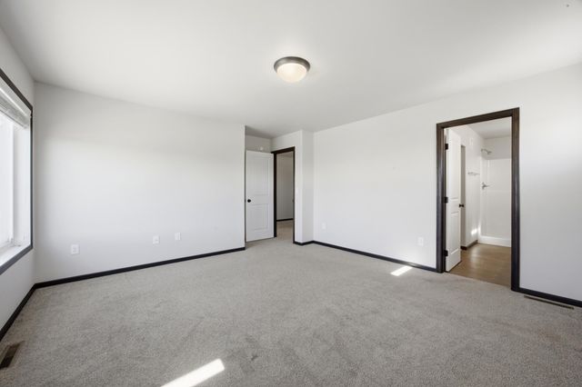 6016 79th Avenue S, Horace, ND 58047