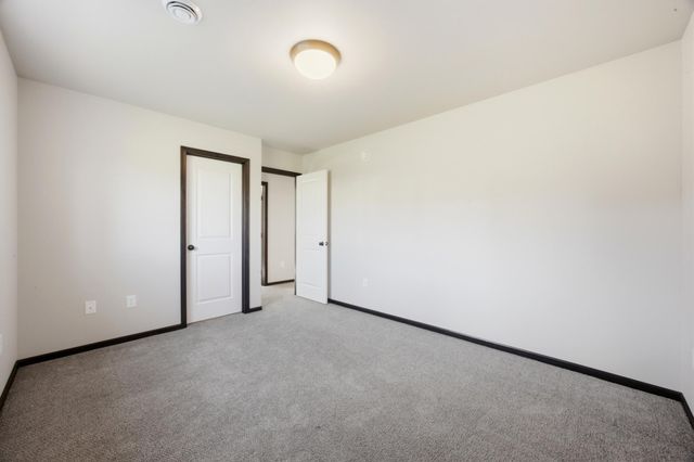 6016 79th Avenue S, Horace, ND 58047