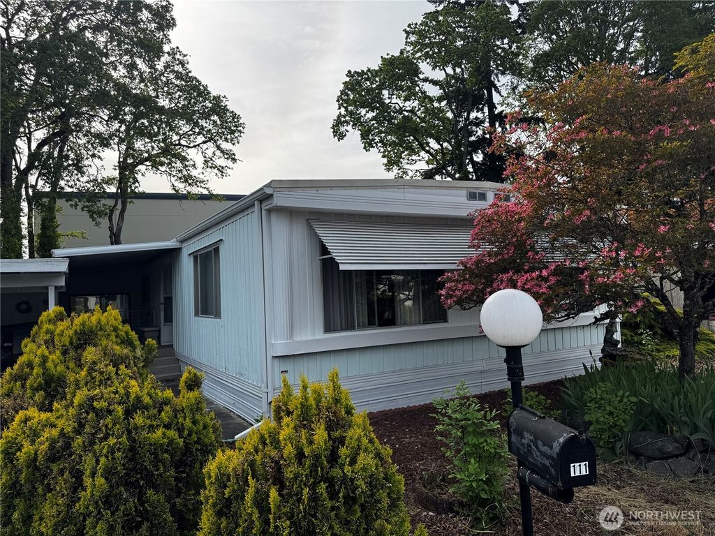8620 32nd 32ND Avenue Court SW #111, Lakewood, WA 98499