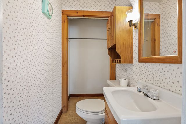 62 Bridge Street, Colebrook, NH 03576